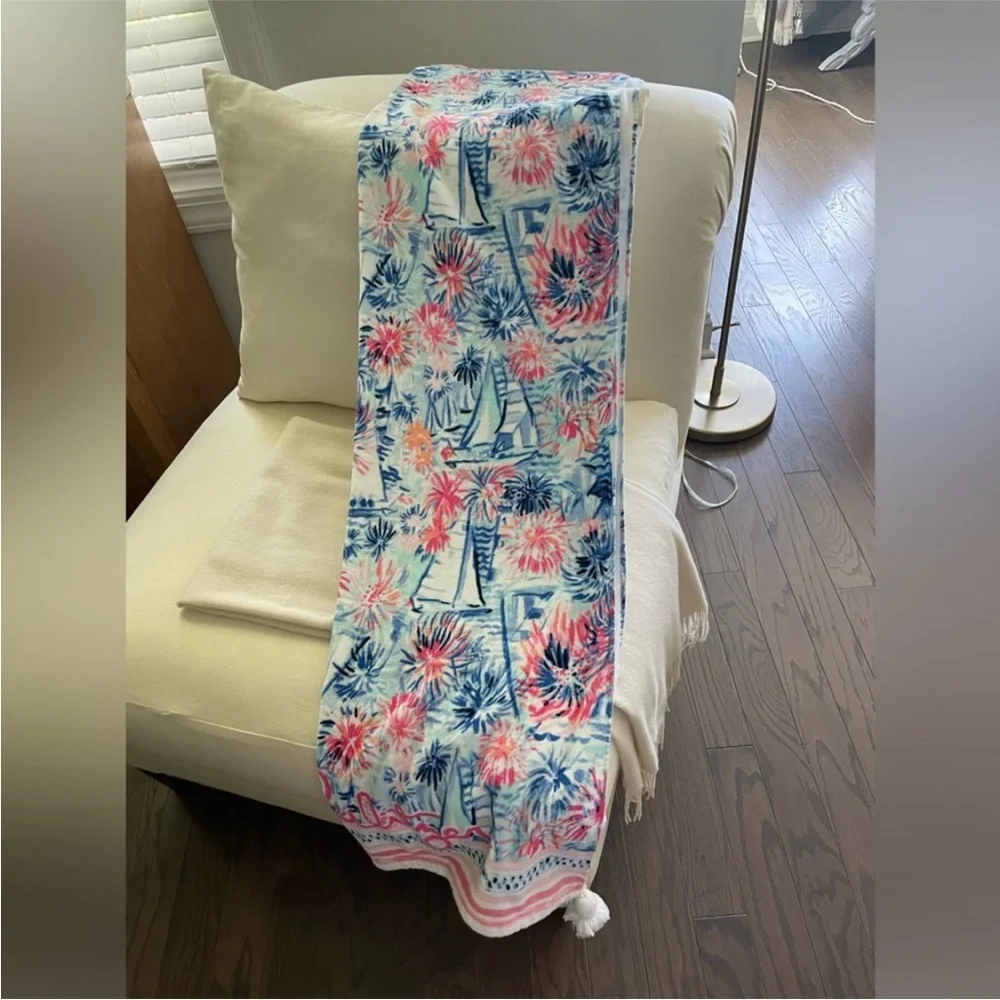 New! LILLY PULITZER TASSEL Beach Bath Towel